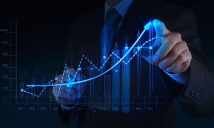 AVM Finansal Performans Raporları Alışveriş merkezleri, büyük ölçekli yatırım projeleri olmalarının yanı sıra sürekli takip edilmesi gereken karmaşık finansal yapılara da sahiptir. Bu nedenle AVM Finansal Performans Raporları, alışveriş merkezlerinin gelir yapısını, gider kalemlerini, yatırım verimliliğini ve genel ekonomik durumunu değerlendiren en önemli yönetim araçlarından biri olarak kabul ediliyor. Hazırlanan raporlar sayesinde yatırımcılar, AVM yönetimleri ve mağaza işletmecileri geleceğe yönelik daha sağlıklı kararlar alabiliyor. Konulu bir haber görseli.